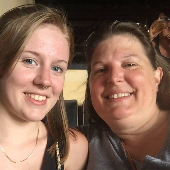 Meet your Posher, Keri - Picture 1 of 1